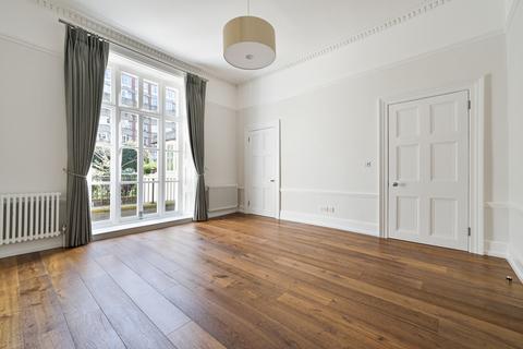 3 bedroom flat to rent, Bedford Place, London
