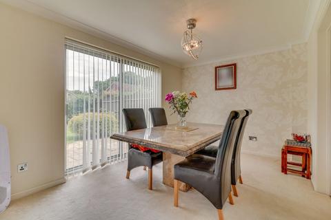 2 Ashton Croft, Solihull, B91 3TY