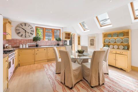 1 Tyrawley Road, London, SW6 4QG