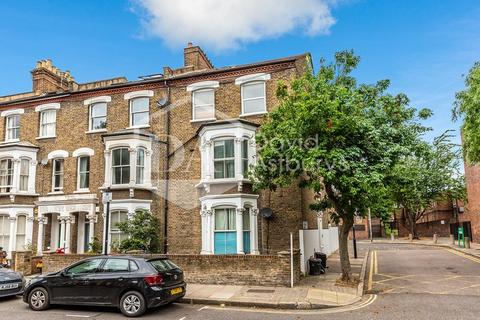 3 bedroom flat to rent, Fairbridge Road, Archway, London