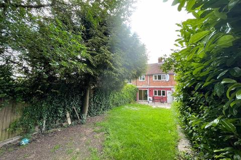 48 Ramillies Road, London, NW7 4LX