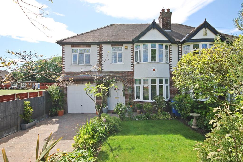 Chester Road, Grappenhall... 5 bed semidetached house £375,000