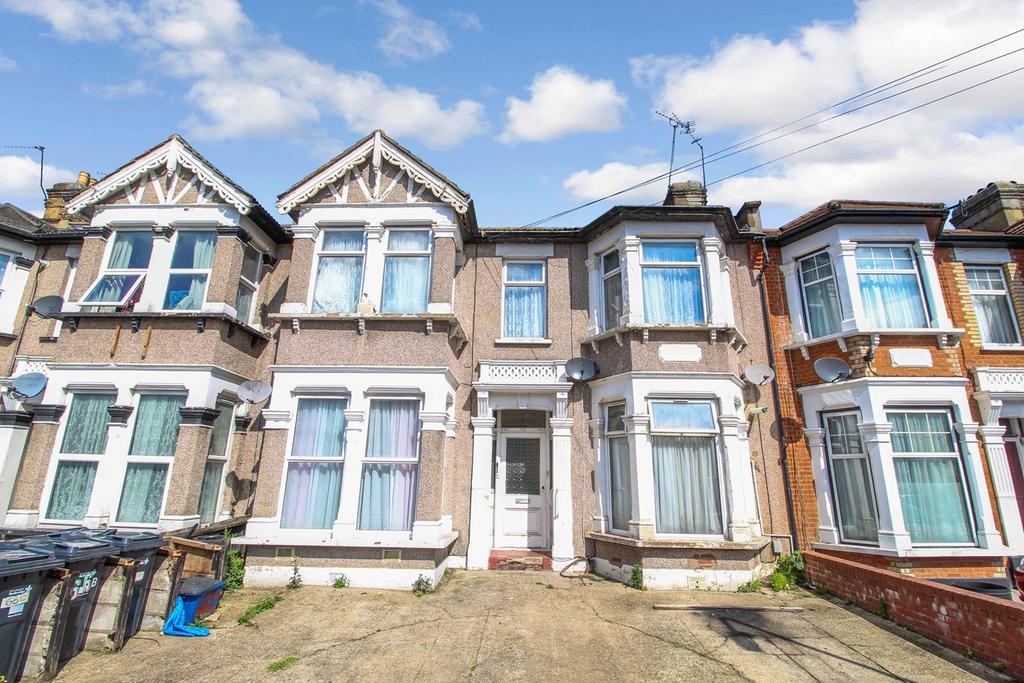 Ingleby Road, ILFORD, IG1 1 bed ground floor flat £240,000