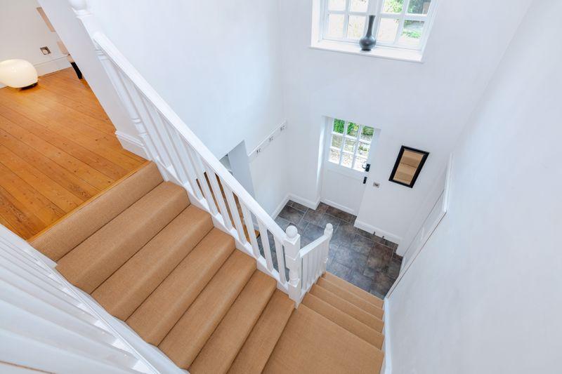 Staircase/hallway