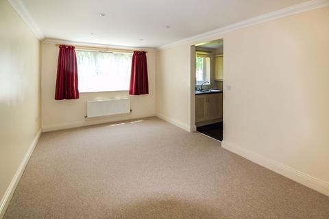 6 Windrushes, Caterham, CR3 6SP