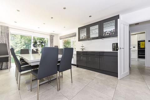 4 bedroom detached house for sale, Shepherds Walk, Hassocks