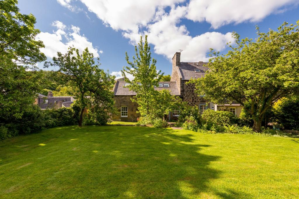 Picturesque Garden