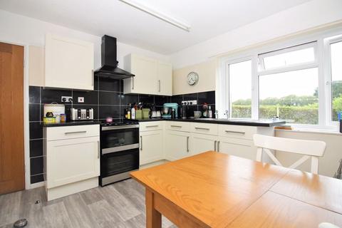 25 Donyatt Hill, Ilminster, TA19 0RZ