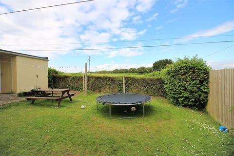 25 Donyatt Hill, Ilminster, TA19 0RZ