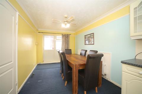 33 Bembridge, Telford, TF3 1NB