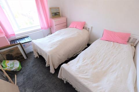 8 Higher Croft, Eccles, Manchester, M30 7AT