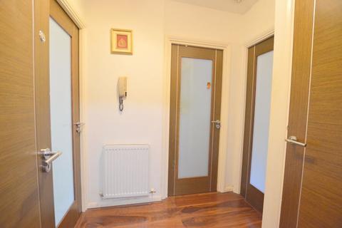 22 Oakdene Close, Pinner, HA5 4EQ