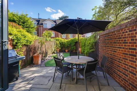 3d Castlebar Park, London, W5 1DD