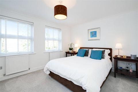3d Castlebar Park, London, W5 1DD