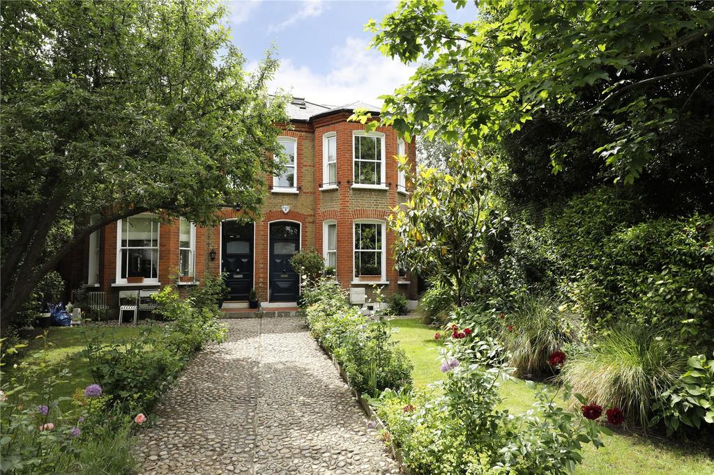 Private Front Garden