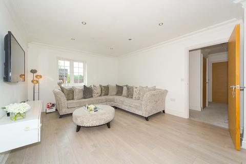 5 Willow Close, Banstead, SM7 1BN