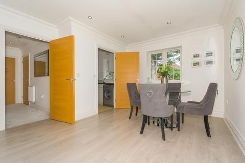 5 Willow Close, Banstead, SM7 1BN