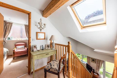 12 Crow Park Drive, Burton Joyce, Nottingham, NG14 5AS
