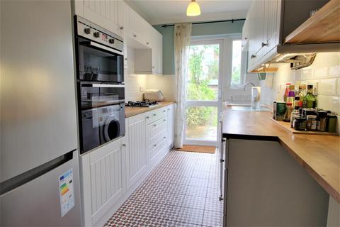 52 Edinburgh Road, Reading, RG30 2UB