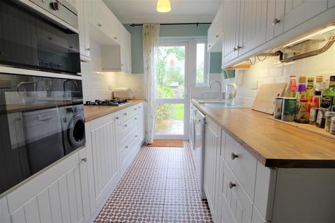 52 Edinburgh Road, Reading, RG30 2UB