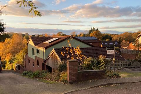 2 Troon Close, Littleover, Derby, DE23 4UA
