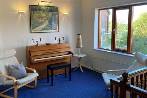 2 Troon Close, Littleover, Derby, DE23 4UA
