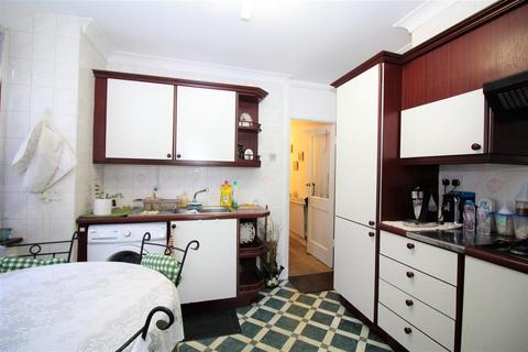 14 Westerham Road, London, E10 7AE