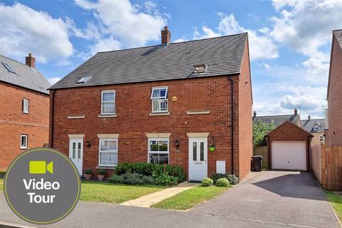 104 Johnson Drive, Leighton Buzzard, LU7 4AY