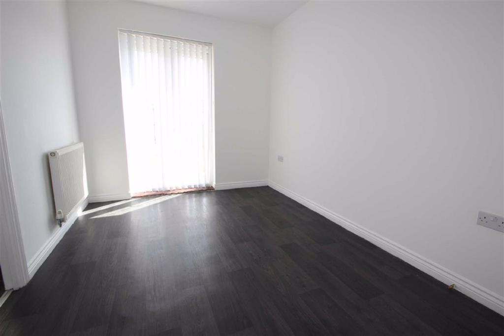 Lovaine Place West, North Shields, NE29 3 bed end of terrace house £159,000