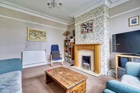 44 Carrbottom Road, Greengates, Bradford, BD10 0BB