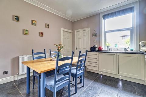 44 Carrbottom Road, Greengates, Bradford, BD10 0BB