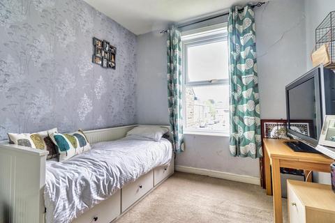 44 Carrbottom Road, Greengates, Bradford, BD10 0BB