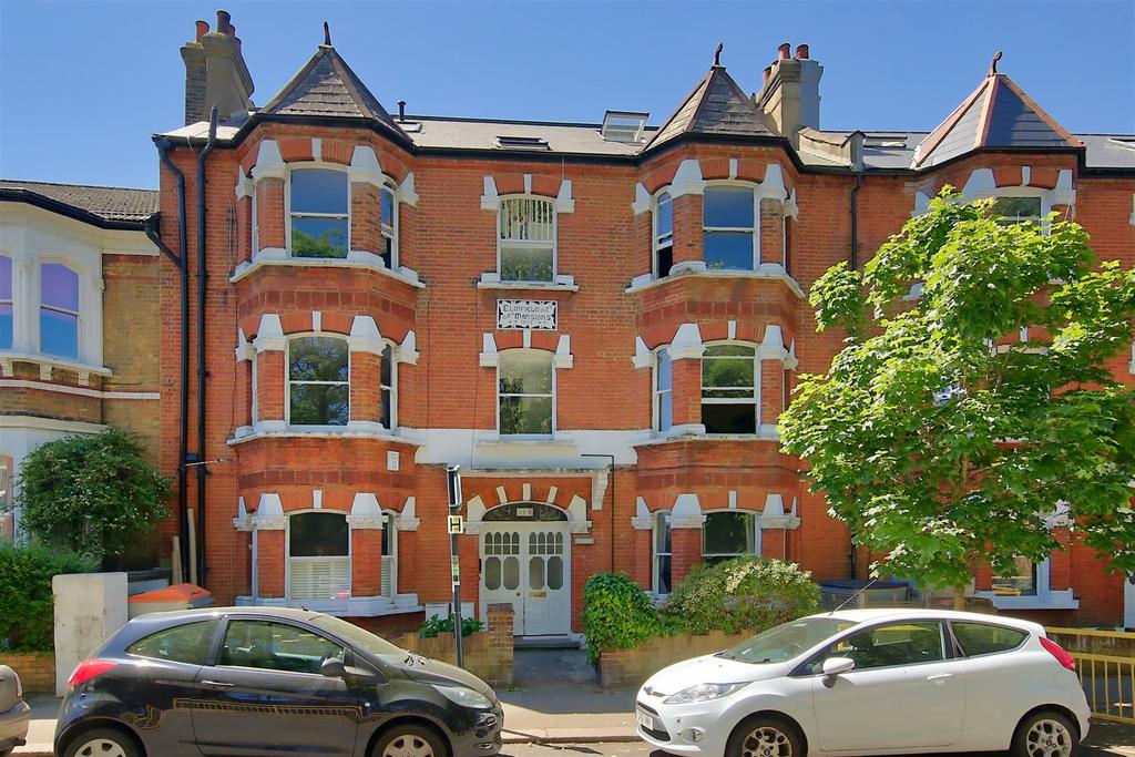Elmfield Mansions Elmfield Road Balham 3 bed flat £2,350 pcm (£542 pw)