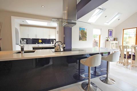 3 Colville Close, Great Notley, Braintree, CM77 7ZA