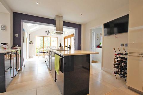 3 Colville Close, Great Notley, Braintree, CM77 7ZA