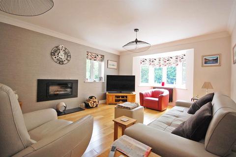 3 Colville Close, Great Notley, Braintree, CM77 7ZA