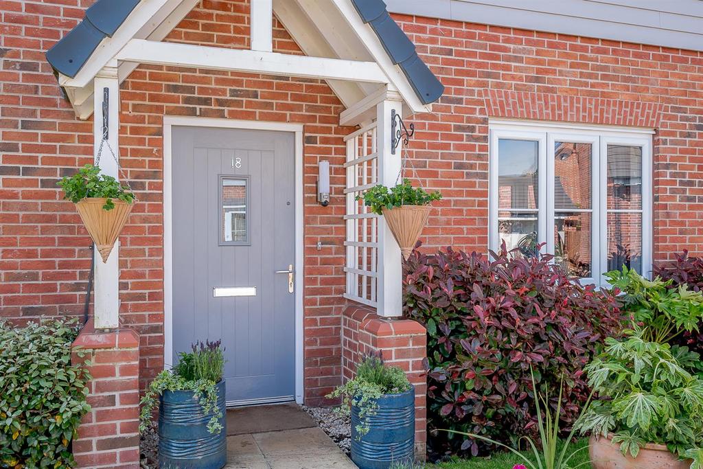 8467437-exterior04.jpg