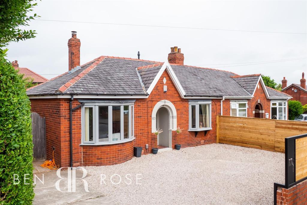 Pilling Lane, Chorley 3 bed semidetached bungalow £249,995