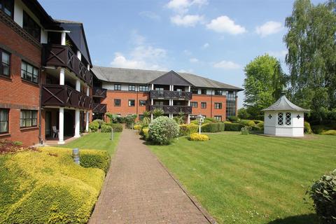 Flat 15, Booths Court Poplar Drive, Hutton, Brentwood, CM13 1YY