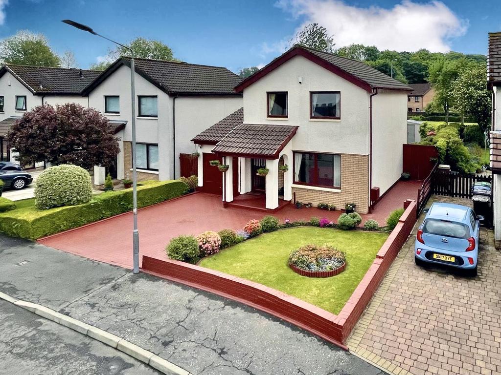 10 Broomlands Crescent, Erskine 3 bed detached villa £220,000
