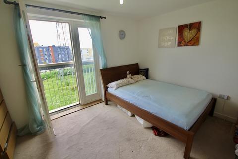 1 bedroom flat for sale, Harlequin Close, Barking, IG11
