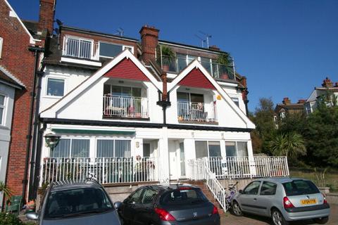 2 bed flat/apartment for rent in Shorefield Gardens , Westcliff-on-Sea, Southend-on-Sea