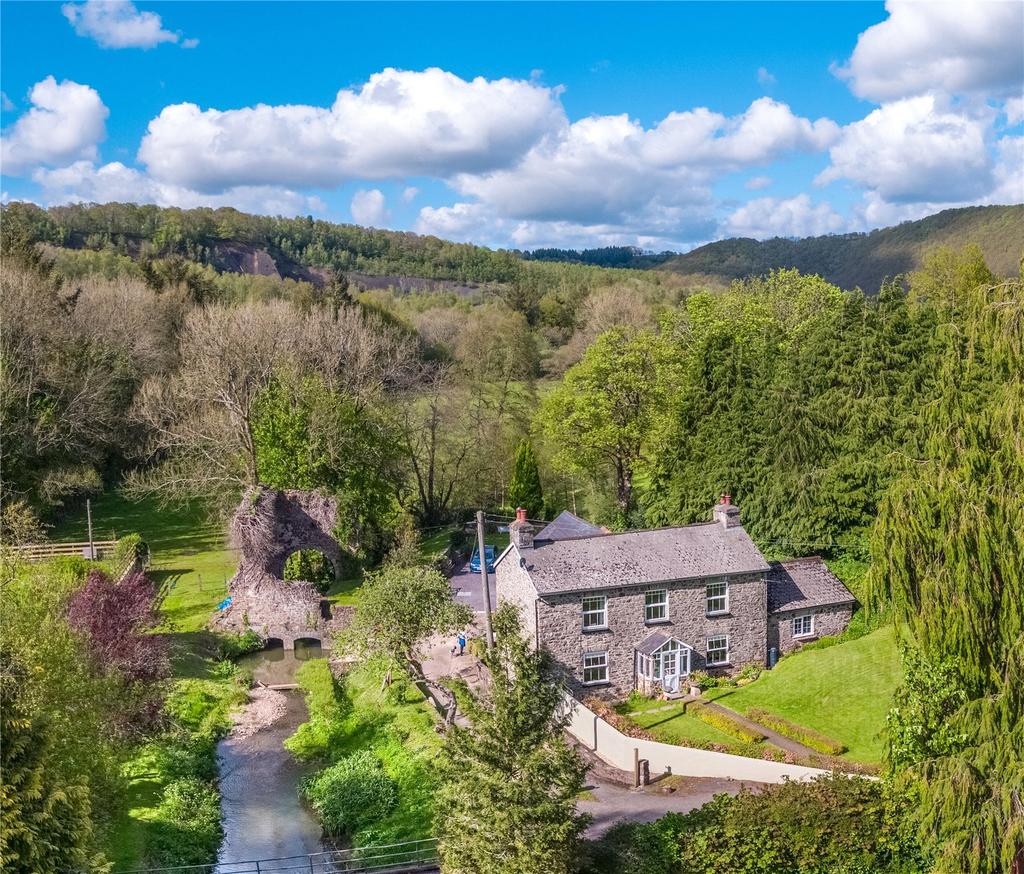 Bampton Seddons