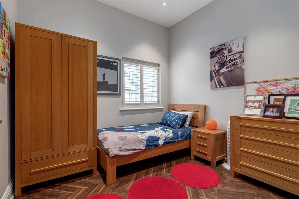 Bedroom 5
