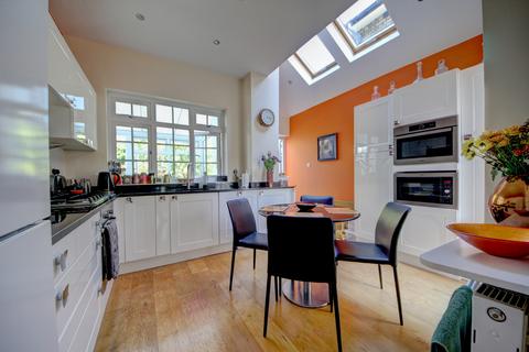 14 Sherbrook Gardens, London, N21 2NU