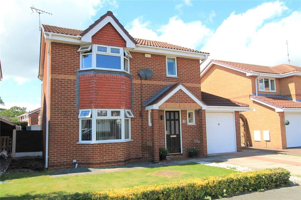 Lambourn Drive, Leighton, Crewe, CW1 3 bed detached house £210,000
