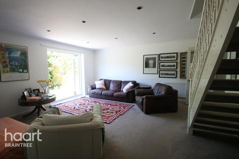 21 Ellen Way, Great Notley, Braintree, CM77 7UU