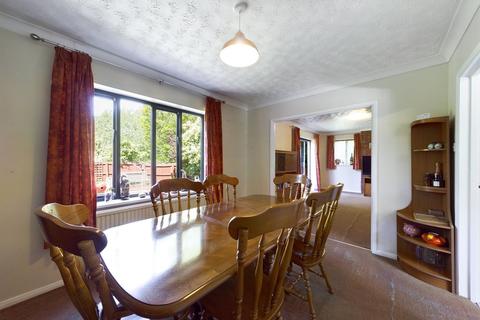 47 The Brambles, Bar Hill, Cambridge, CB23 8SZ