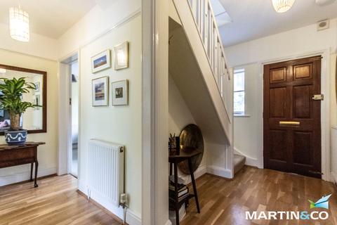 19 Elm Tree Road, Harborne, Birmingham, B17 9AP