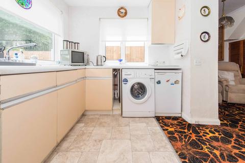 3 Ansell Grove, Carshalton, SM5 2BB
